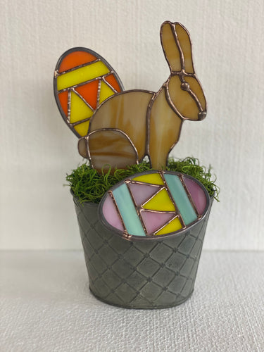 Bunny and eggs in Pot